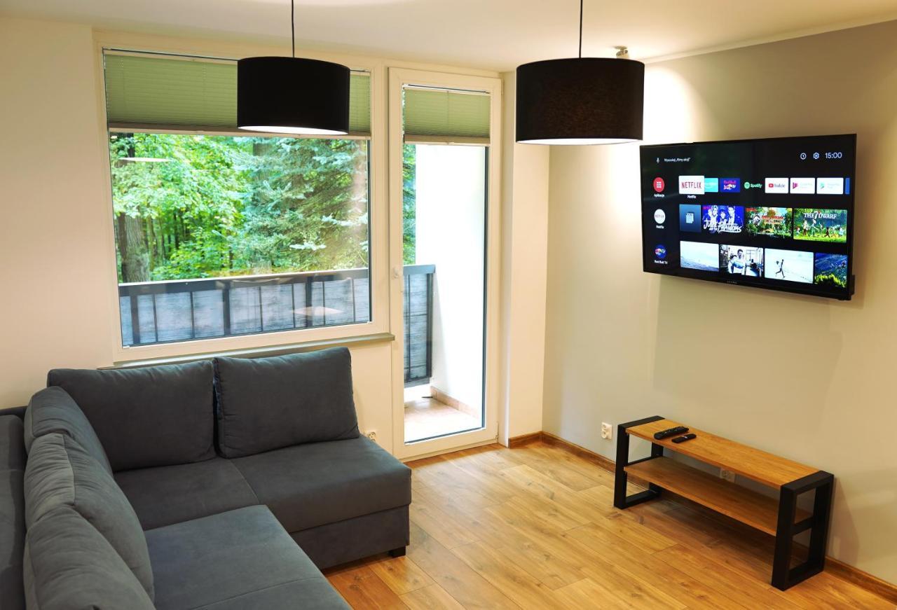 Apartament Z Widokiem Na Park Polanica-Zdrój Kültér fotó